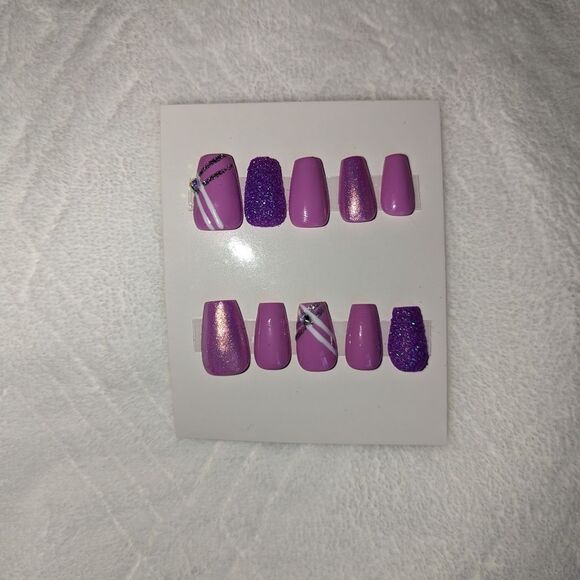 LILAC DREAMS Luxury Press On Nail Set PRESET SIZE LARGE - Picture 6 of 7